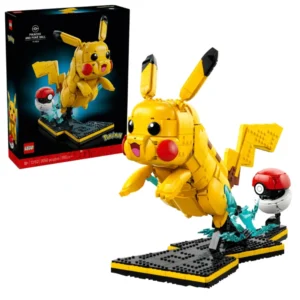 Pikachu & Poke Ball